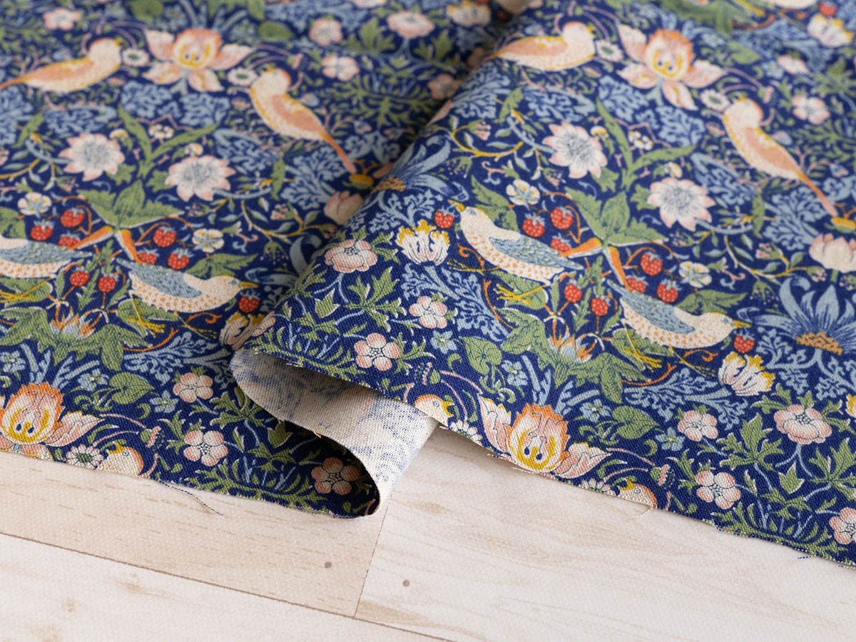 moda いちご泥棒　❁ Lodden ロデン ❁ 他ハンドメイド moda 絡め いちご泥棒 ❁ Lodden ロデン ❁ 他ハンドメイド