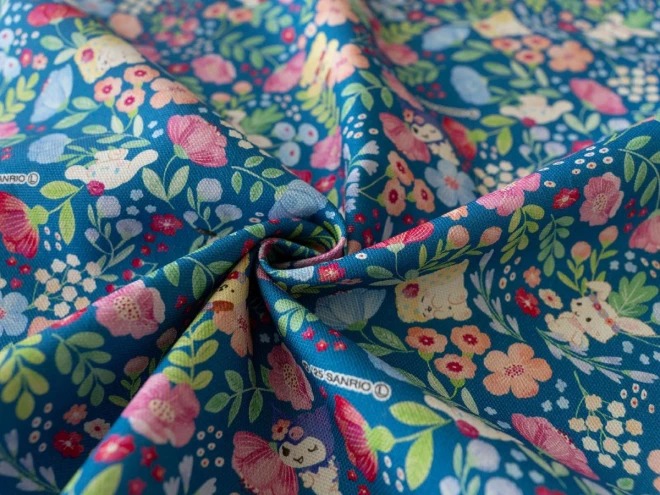 人気のサンリオキャラクター生地『コテージ柄』