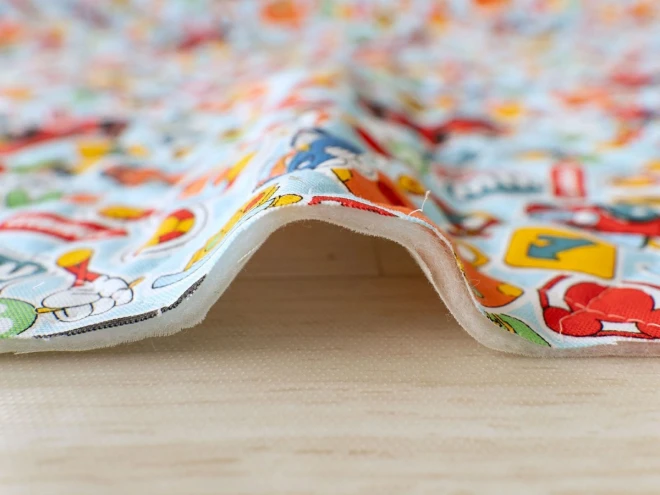 ミッキー＆フレンズ キルティング生地 布『のりもの柄』