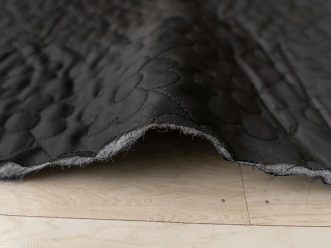 花の形のキルティング生地『立体キルトフラワー』（約135cm×50cmカットクロス）