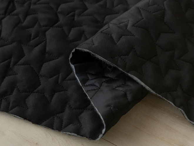 星の形のキルティング生地『立体キルトスター』(約135cm×50cmカットクロス)