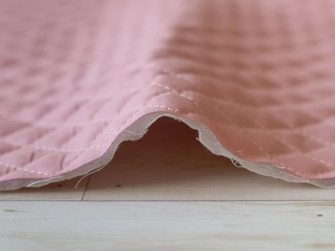 くすみカラーが可愛い『ニュアンスカラーキルト』