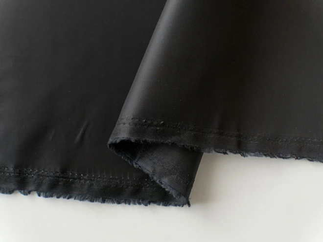 オールシーズン使える裏地『ニューベンヒット』